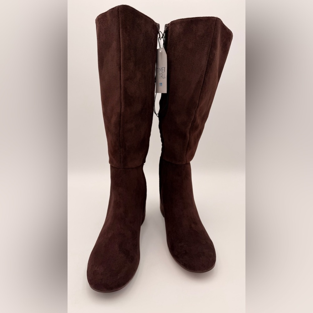 Time and Tru Dark Brown Heeled Boots - Picture 3 of 11